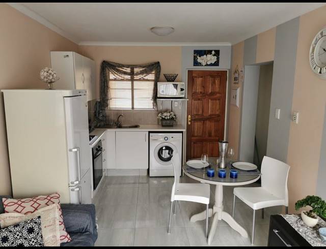 1 BEDROOM APARTMENT FOR SALE IN NORTHCLIFF